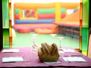 Der Kid's Club in der Unterkunft El Alfoz de Burgos