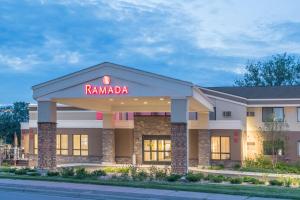 a rendering of a ramada hotel at Ramada by Wyndham Minneapolis Golden Valley in Minneapolis