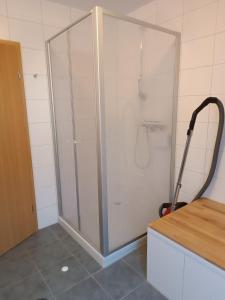 Ένα μπάνιο στο Gästehaus Atrico Haus 49