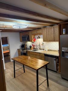 Η κουζίνα ή μικρή κουζίνα στο Albuquerque Gem Cozy, Central Full of Charm