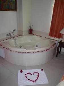 Ванная комната в Hotel Luis V Santo Domingo