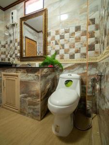 Koupelna v ubytování OYO 836 PK Residence