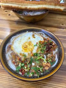 Jídlo v ubytování v soukromí nebo okolí