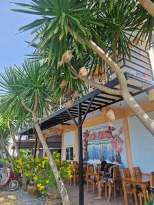 Εστιατόριο ή άλλο μέρος για φαγητό στο Peace Lanta Mansion