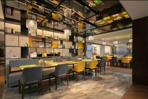 Restaurace v ubytování Hilton Garden Inn Nanchang Chaoyang Center