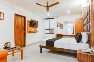 Μια τηλεόραση ή/και κέντρο ψυχαγωγίας στο Hotel AD Residency