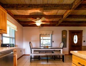 Afbeelding uit fotogalerij van Fishing Lodge Retreat in Welaka +49 foto's