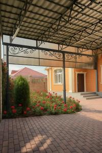 Budova, kde se prázdninový dům nachází