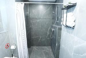 Koupelna v ubytování Wohnung IA - Modernes Twin-Apartment + 10 fotografií