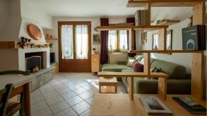 Χώρος καθιστικού στο Meralda 4B Camoscio