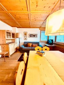 Χώρος καθιστικού στο Apartament Loft Fiemme