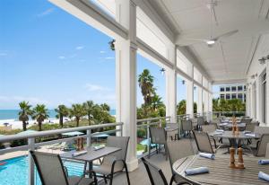 Bazén v ubytování DoubleTree Resort by Hilton Myrtle Beach Oceanfront nebo v jeho okolí