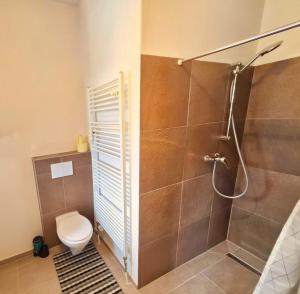 Koupelna v ubytování Beautiful Apartment in Tirol + 2 fotografie