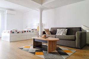 Posezení v ubytování Studio Near Cannes City Center with Air Conditioning and Parking - Benakey