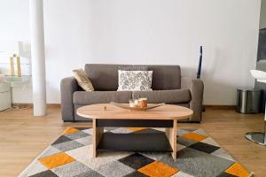 Posezení v ubytování Studio Near Cannes City Center with Air Conditioning and Parking - Benakey