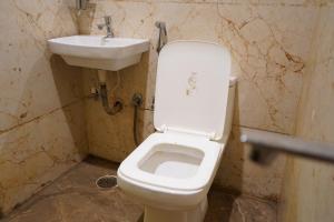 Koupelna v ubytování Hotel Happy Hill