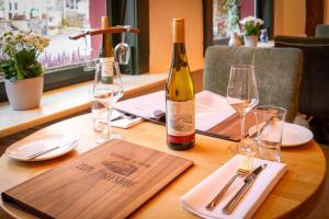 Thức uống tại Weinhaus Hotel zum Josefshof