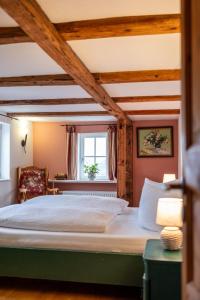 Ένα ή περισσότερα κρεβάτια σε δωμάτιο στο Apartmenthaus Brunnenhof