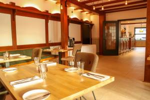 Nhà hàng/khu ăn uống khác tại Weinhaus Hotel zum Josefshof