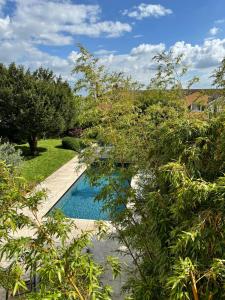 Bazén v ubytování Villa Merma nebo v jeho okolí