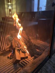 Gril dostupný pro hosty v apartmánu