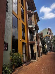 Το κτήριο όπου στεγάζεται  το διαμέρισμα +12 φωτογραφίες