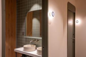 Ένα μπάνιο στο Camila Hostel Valencia