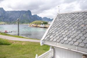 Gallery image of Olenilsøya Mini Villa in Reine