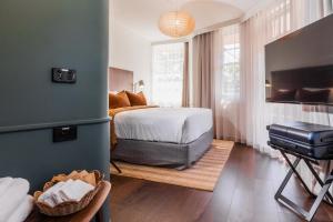 Μια τηλεόραση ή/και κέντρο ψυχαγωγίας στο Kurrajong Hotel Sydney