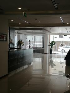 Лобби или стойка регистрации в حقل الازهار للشقق المفروشة - روزلاين +14 фотографий