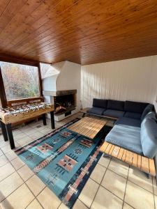 Posezení v ubytování Geräumiges Apartment in Fulda