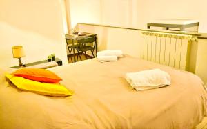 Postel nebo postele na pokoji v ubytování Comfortable apartment in the center