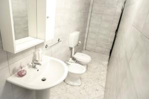 Koupelna v ubytování Comfortable apartment in the center