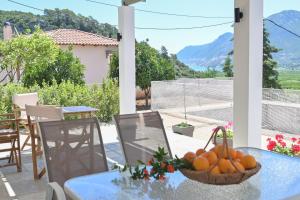 Φωτογραφία από το άλμπουμ του Villa Santa Friday στην Παλαιά Επίδαυρο +64 φωτογραφίες