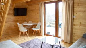 Μια τηλεόραση ή/και κέντρο ψυχαγωγίας στο A view