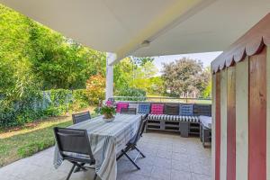 Φωτογραφία από το άλμπουμ του Beautiful beach apartment within walking distance σε Meschers-sur-Gironde