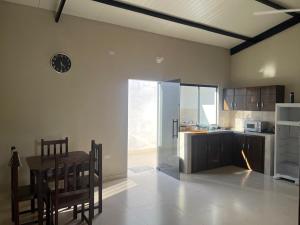 Kuchyň nebo kuchyňský kout v ubytování San Antonio Home + 10 fotografií