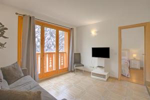 TV/trung tâm giải trí tại El Tarter Mountain Ski Vacation Rental - Happy Rentals