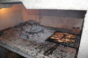 Gril dostupný pro hosty v prázdninového domu + 11 fotografií