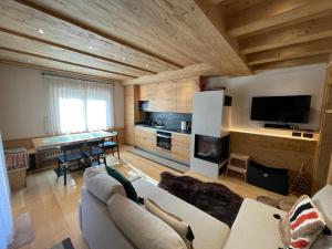 Kuchyň nebo kuchyňský kout v ubytování Nido delle Dolomiti