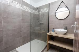 Ένα μπάνιο στο L'Antique - Au pied du Théâtre - 1 à 4 pers - Wifi +18 φωτογραφίες