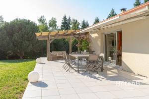 Zahrada ubytování Villa Les Papillons Haven of Peace and Comfort