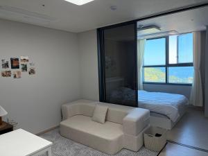 Gallery image of 동해 디딤스테이 in Yongjŏng