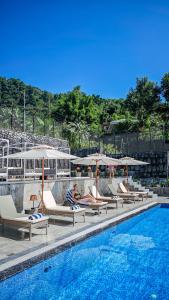 La alberca dentro o cerca de Hotel Mystic Mountain, Pokhara