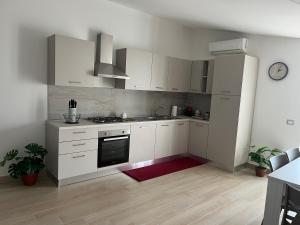 Kuchyň nebo kuchyňský kout v ubytování Kalon Eidos, il magico posto della Calabria Jonica + 52 fotografií