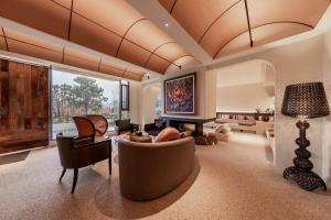 Posezení v ubytování Wuyun Guanshan Yue Designer Hotel