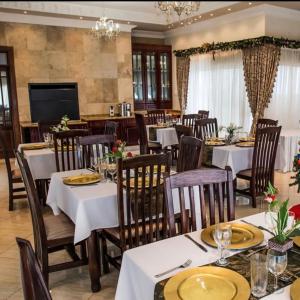 Restaurace v ubytování Ekupholeni Garden Villas