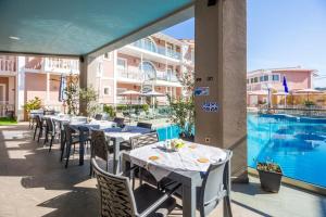 Bazén v ubytování Amarylis Resort nebo v jeho okolí