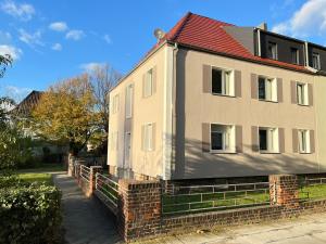 Το κτήριο όπου στεγάζεται  το διαμέρισμα