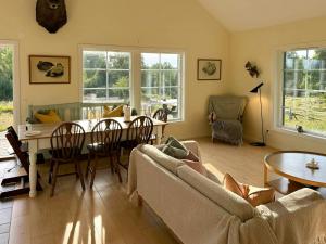 Χώρος καθιστικού στο Charming And Isolated House In Beautiful Surroundings